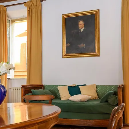 Apartamento Cartari Deluxe *