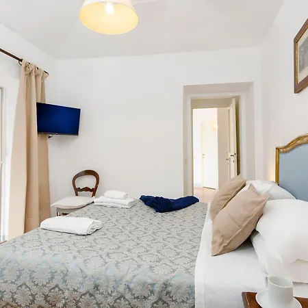 Cartari Deluxe Rome